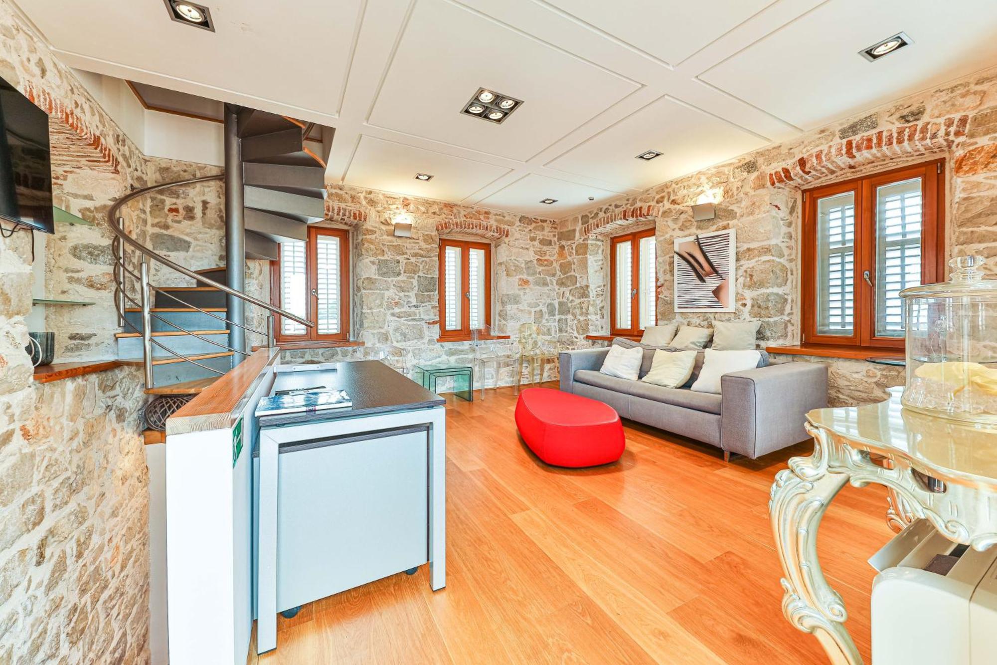 Augubio Penthouse Apartment Split Exterior photo